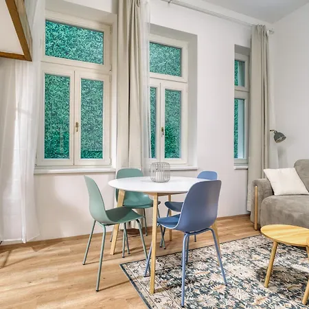 Cozy Corner Sokolska By Rentez Apartman Prága