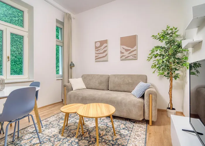 Cozy Corner Sokolska By Rentez 公寓