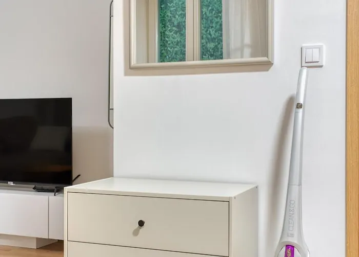Cozy Corner Sokolska By Rentez 布拉格